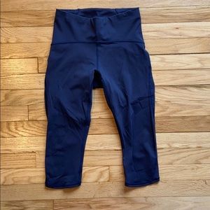 Lululemon mesh cropped leggings navy